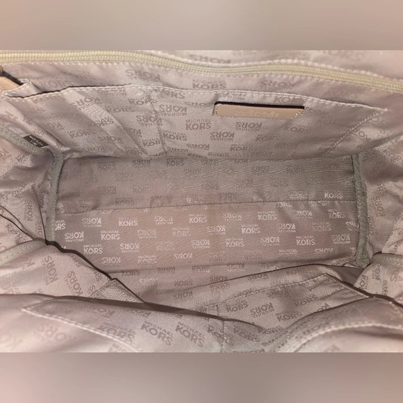 Michael Kors Satchel Handbag Cream Color Crossbody strap included - Picture 13 of 16